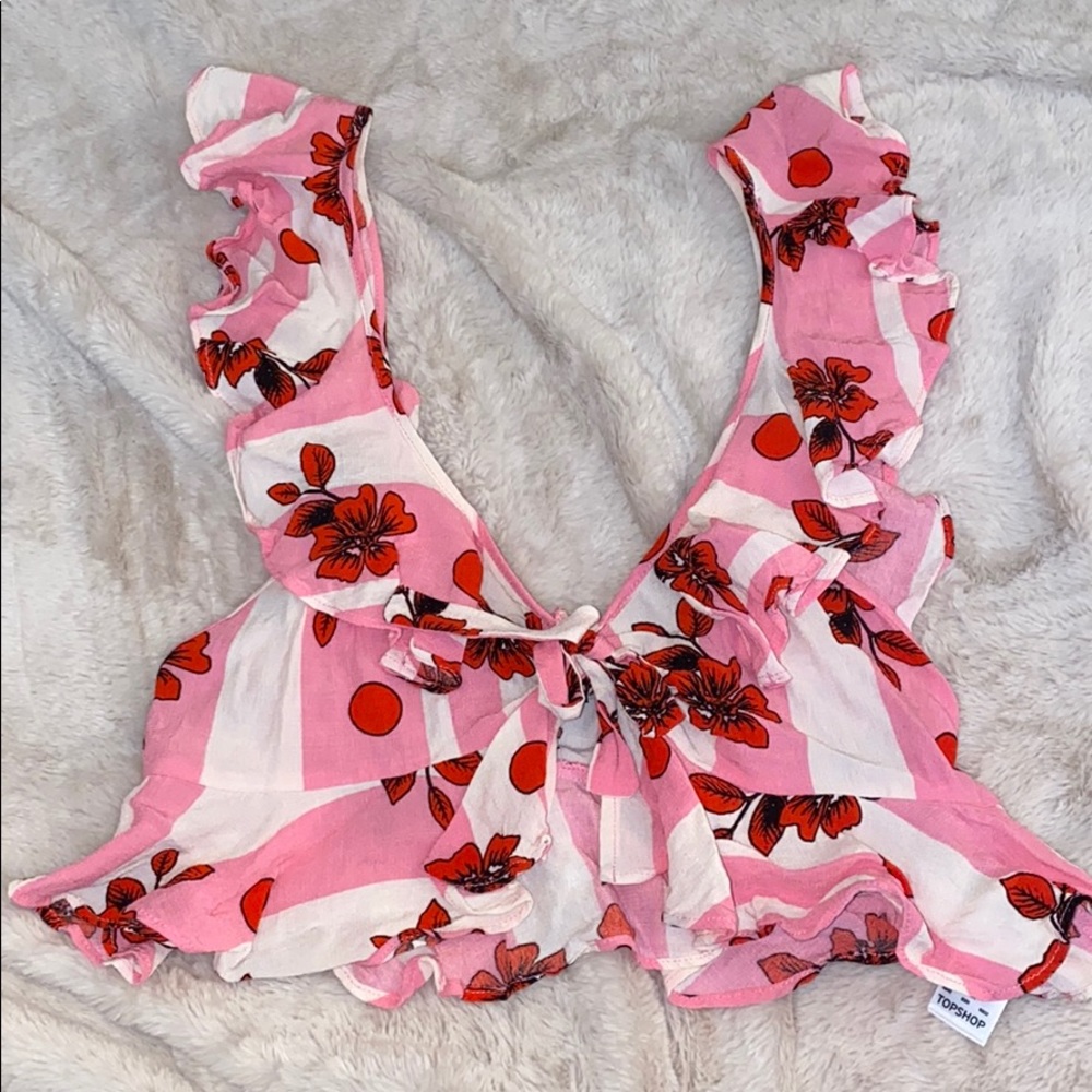 TOPSHOP adorable floral ruffle crop top worn once!